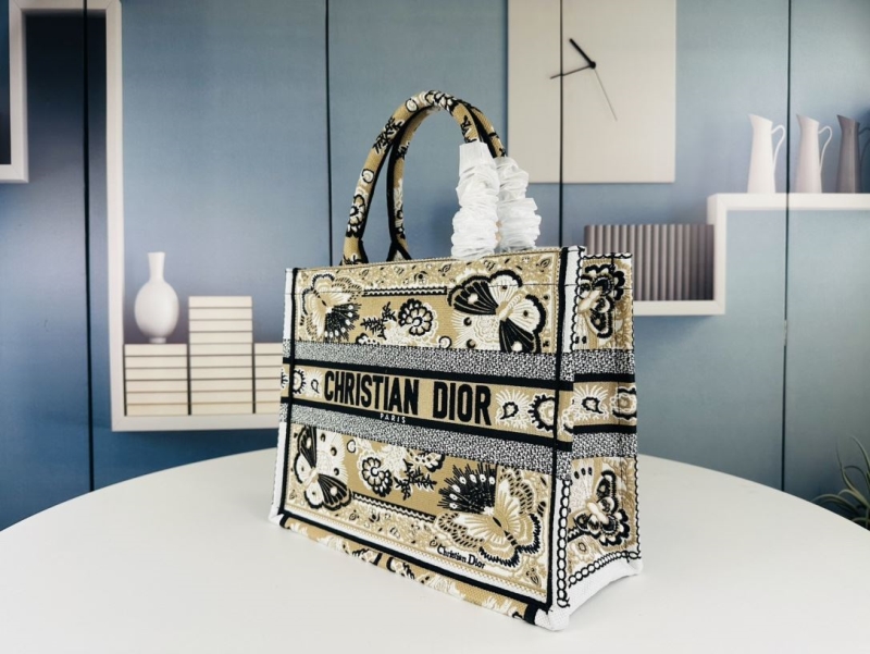 Dior Shopping Bags